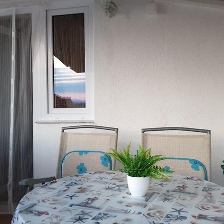Apartman Dinka Punat Zewnętrze zdjęcie